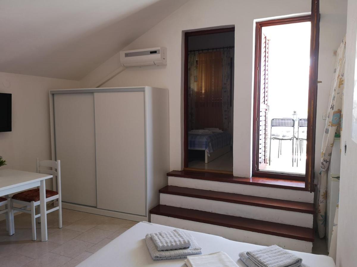 Apartmani Pilon Ždrelac Εξωτερικό φωτογραφία